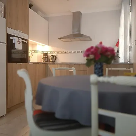 Maxmax Apartment *