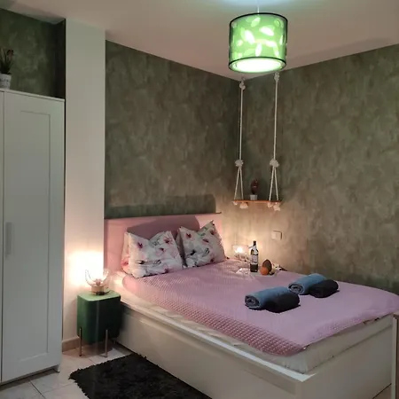 Maxmax Apartment